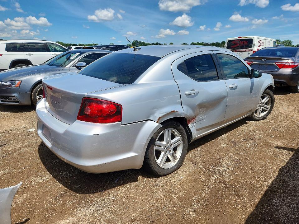1B3BD1FB4BN590898 2011 DODGE AVENGER photo no. 3
