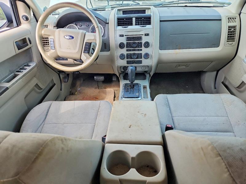 2011 FORD ESCAPE XLT — Фото 8 из 13