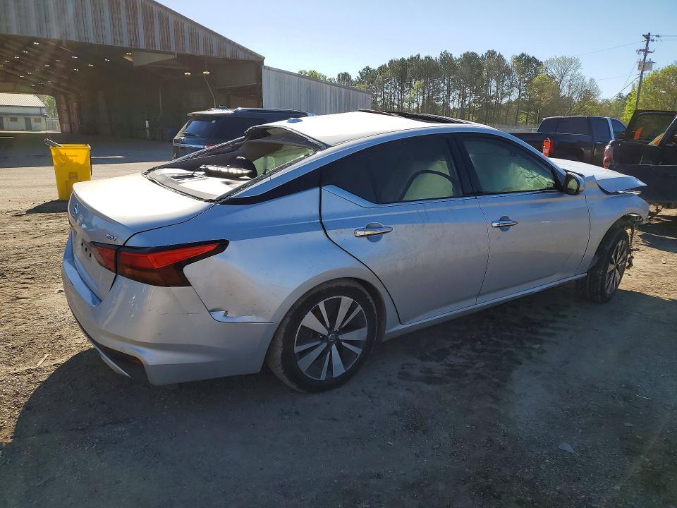 2019 NISSAN ALTIMA 2.5 SV — Фото 3 из 12