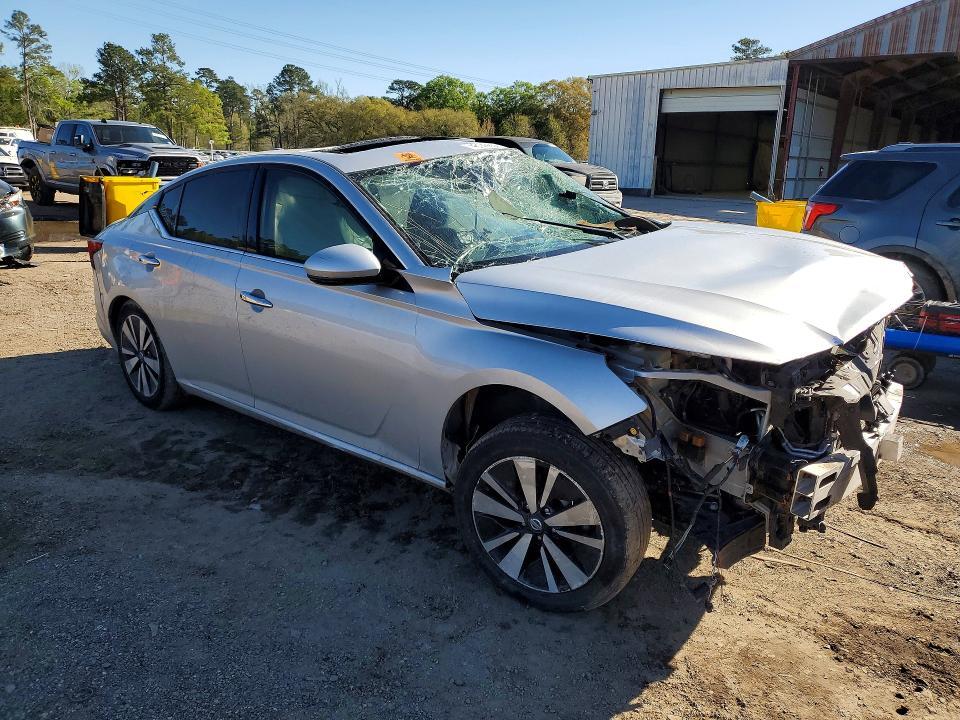 2019 NISSAN ALTIMA 2.5 SV — Фото 4 из 12