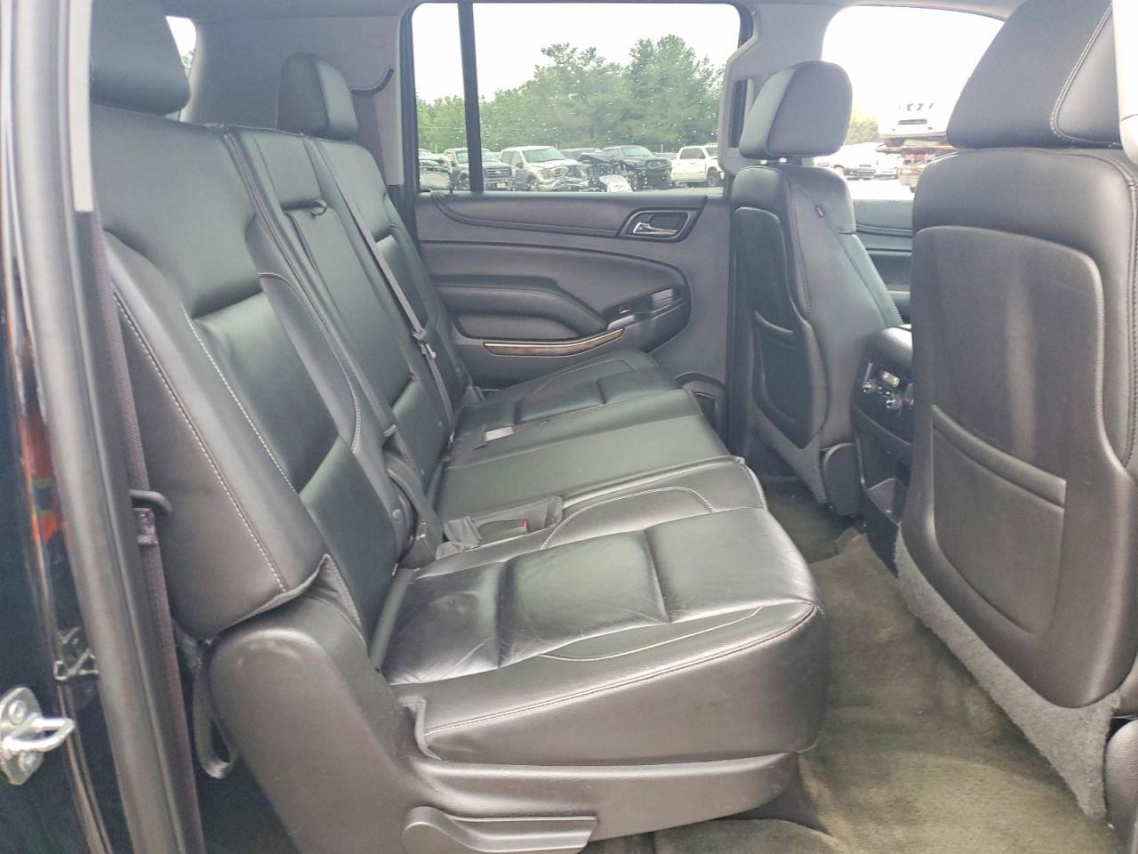 1GNSKJKC2FR227203 2015 CHEVROLET SUBURBAN photo no. 11