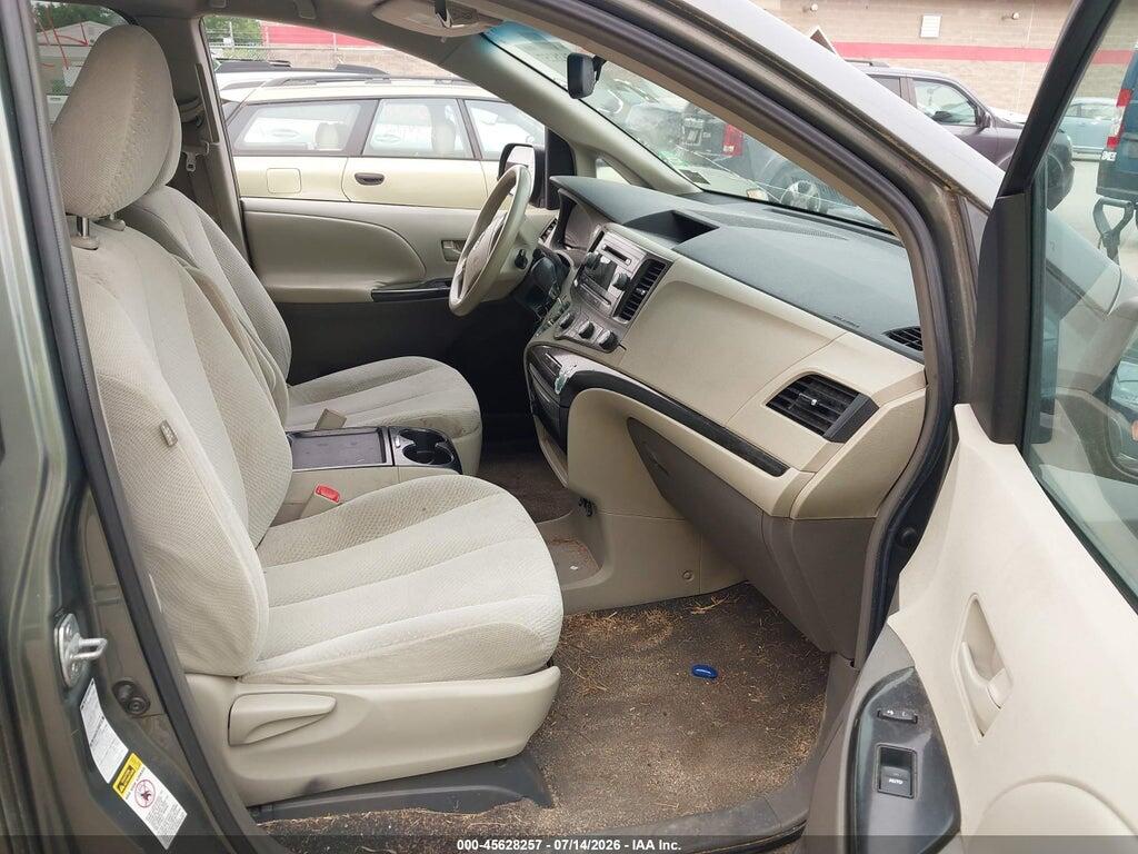 5TDJK3DC4BS011779 2011 TOYOTA SIENNA photo no. 5