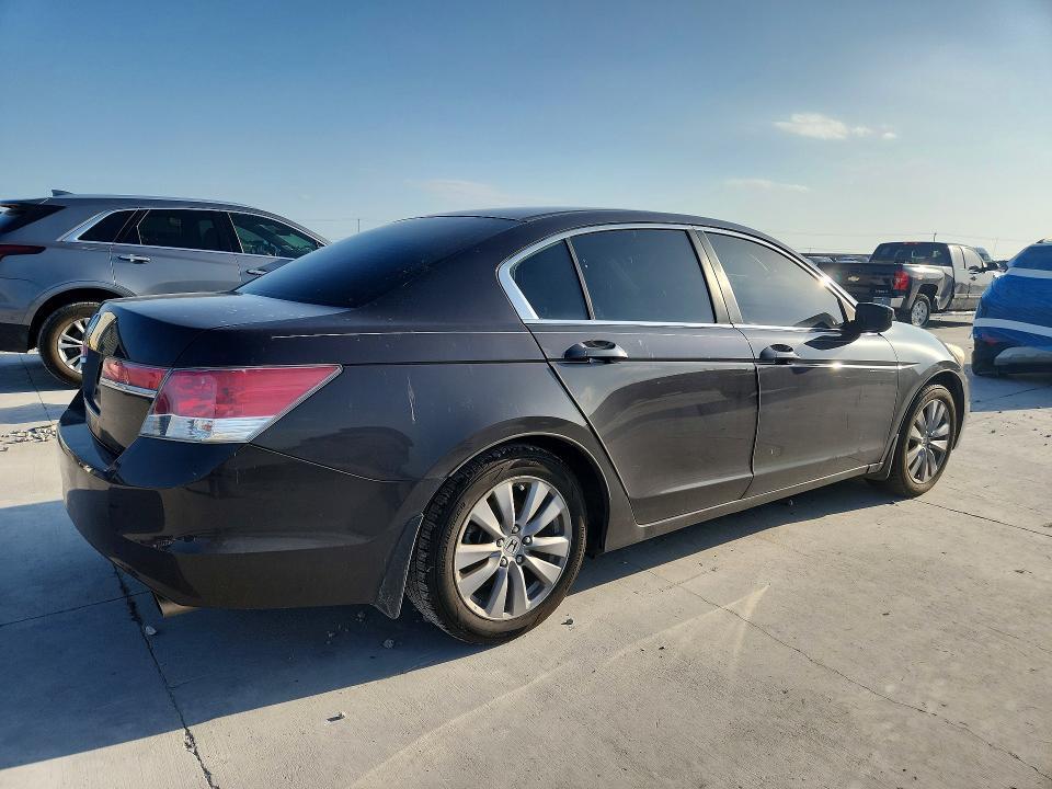 1HGCP2F71BA014819 2011 HONDA ACCORD photo no. 3
