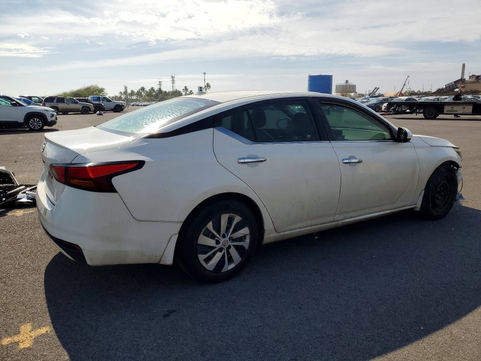 2019 NISSAN ALTIMA S — Фото 3 из 13