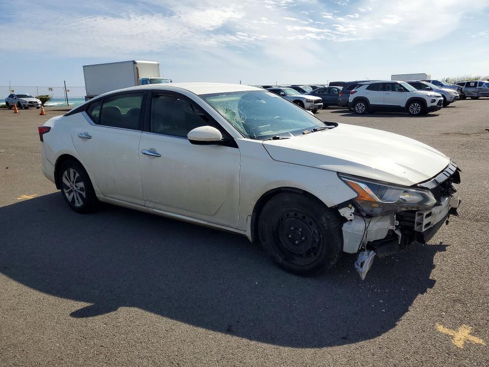 2019 NISSAN ALTIMA S — Фото 4 из 13