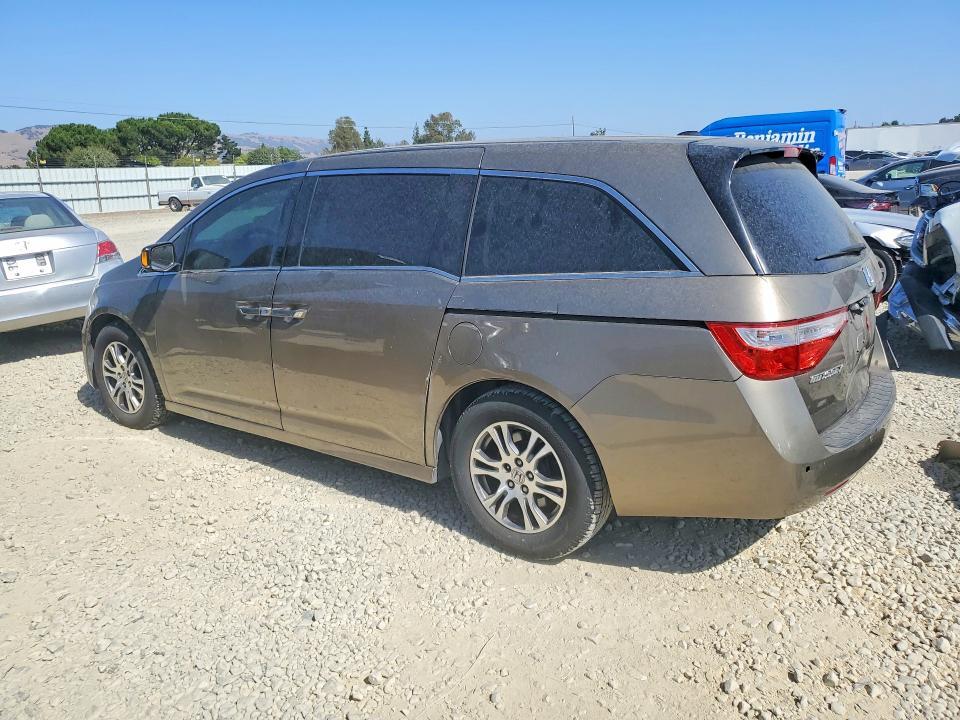 2011 HONDA ODYSSEY TOURING — Фото 2 из 13