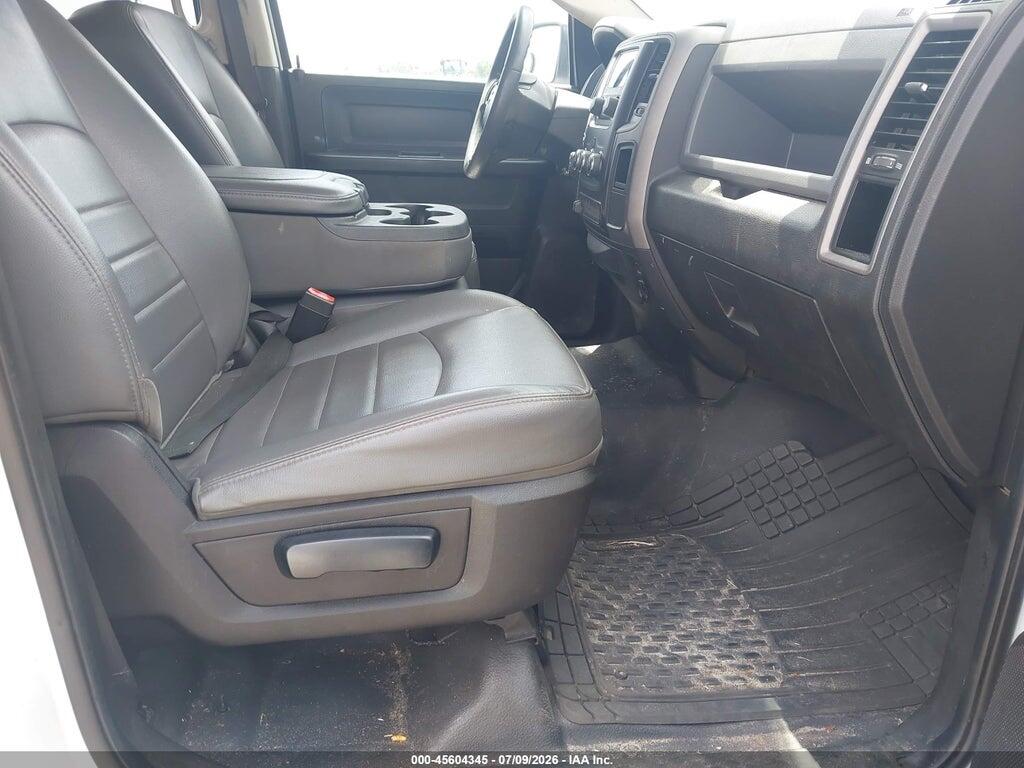 1C6RR7ST0KS659417 2019 RAM 1500 CLASSIC photo no. 5