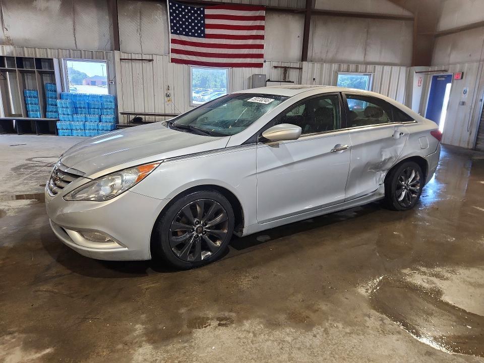 5NPEC4AC2BH252660 2011 HYUNDAI SONATA photo no. 1