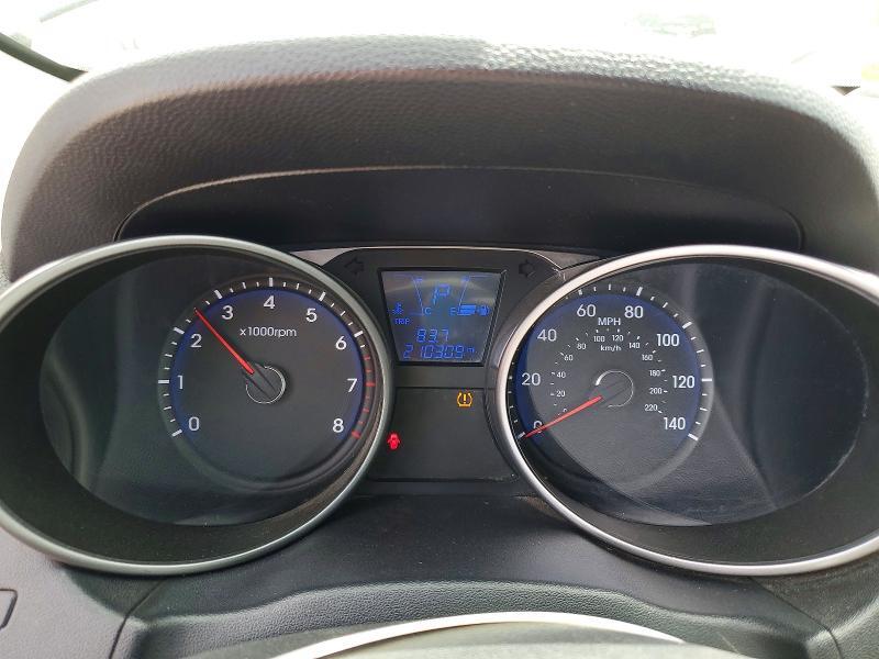 2011 HYUNDAI TUCSON LIMITED — Фото 9 из 12