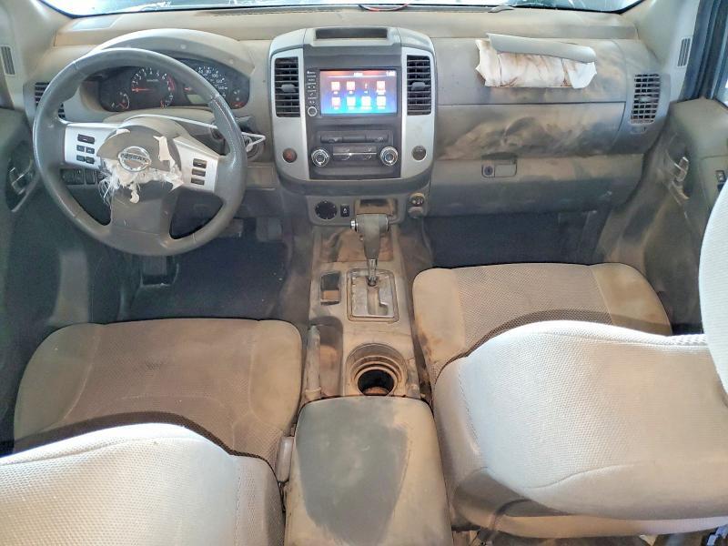 2019 NISSAN FRONTIER SV — Фото 8 из 12