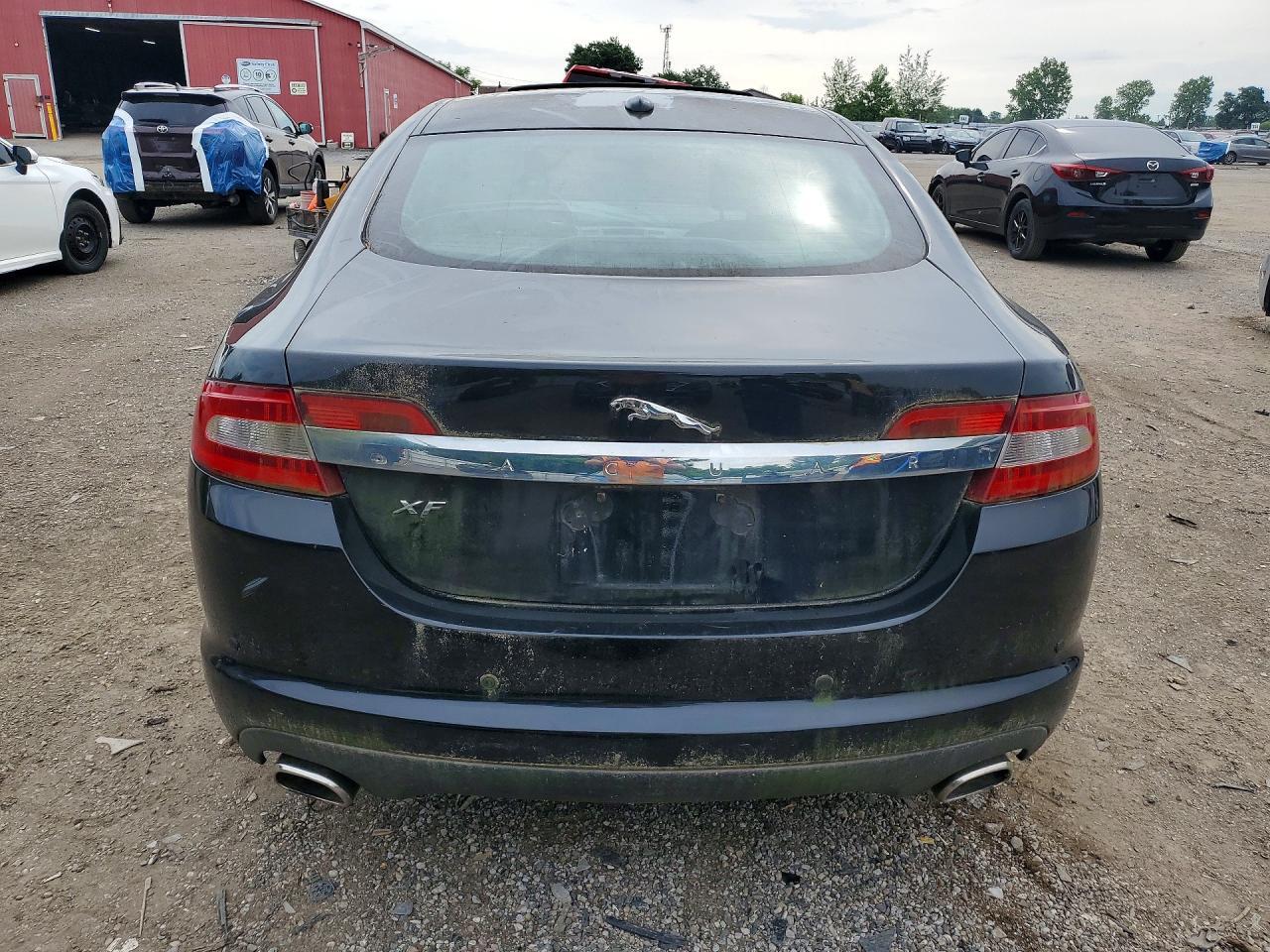 SAJXA0FB2BLR99180 2011 JAGUAR XF photo no. 6