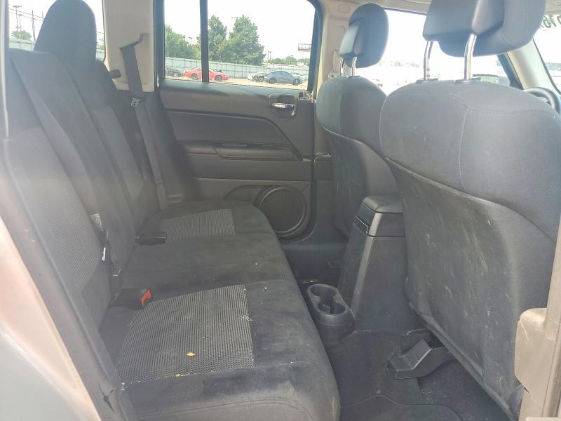 1J4NF1GB0BD252189 2011 JEEP PATRIOT photo no. 11