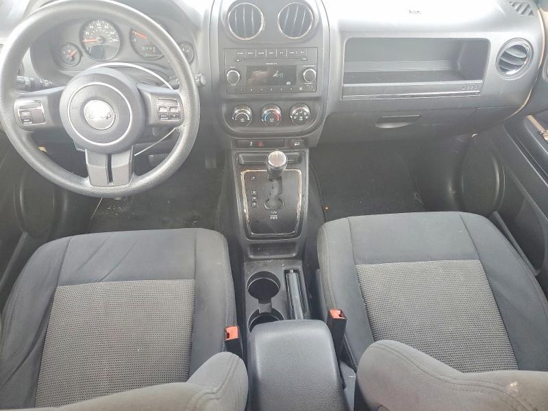 1J4NF1GB0BD252189 2011 JEEP PATRIOT photo no. 8