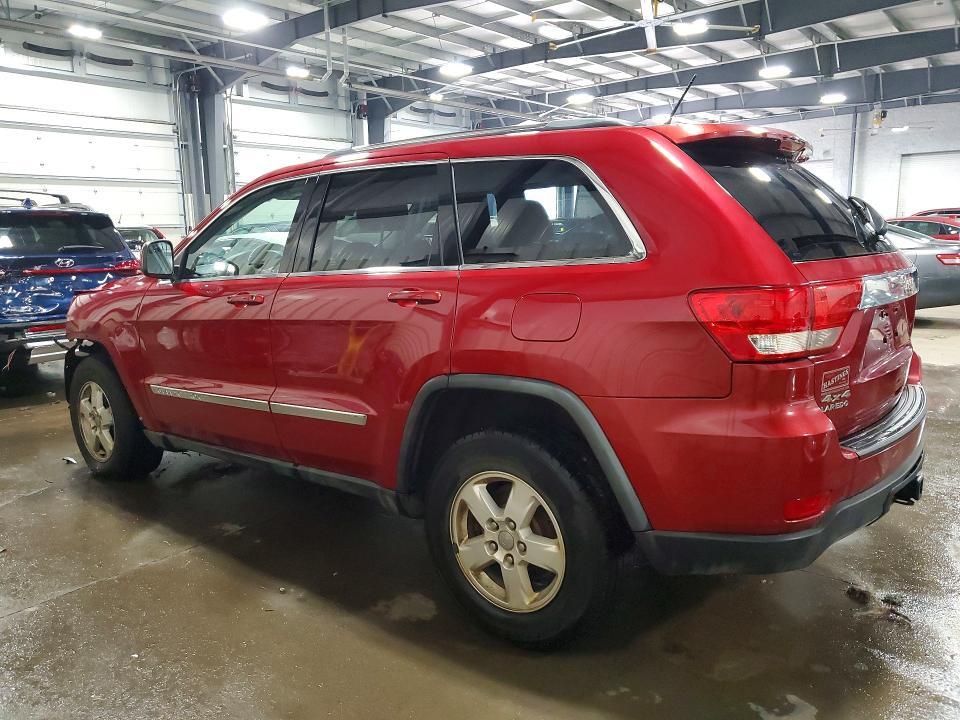 2011 JEEP GRAND CHEROKEE LAREDO — Фото 2 из 13
