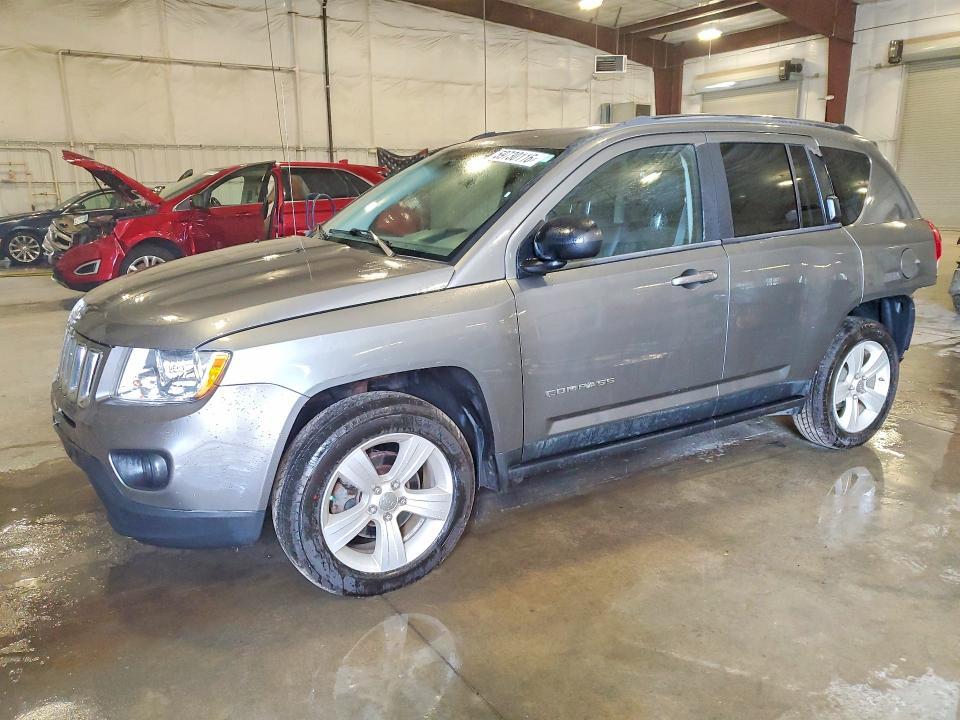 1J4NF1FBXBD240164 2011 JEEP COMPASS photo no. 1
