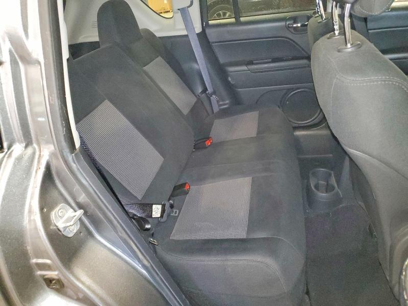 1J4NF1FBXBD240164 2011 JEEP COMPASS photo no. 11