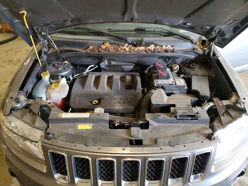 1J4NF1FBXBD240164 2011 JEEP COMPASS photo no. 12