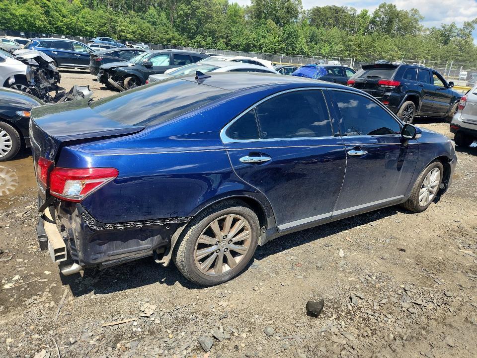2011 LEXUS ES 350 — Фото 3 из 12
