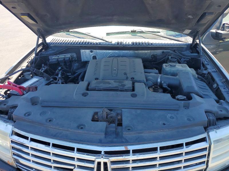 5LMJJ3J57BEJ00432 2011 LINCOLN NAVIGATOR photo no. 12