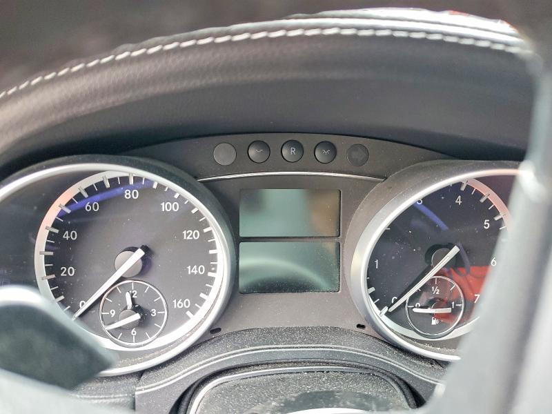 2011 MERCEDES-BENZ GL 450 4MATIC — Фото 9 из 12