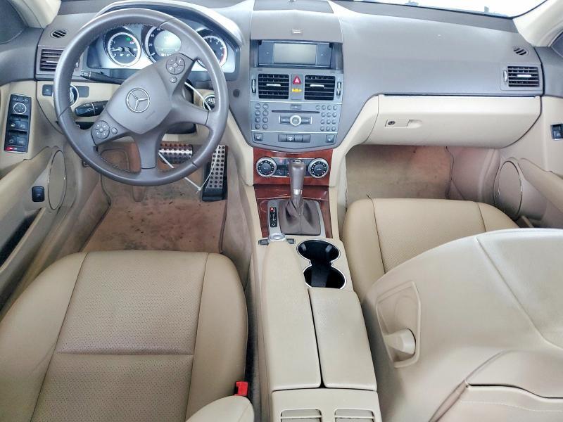 WDDGF5EB5BR138044 2011 MERCEDES-BENZ C photo no. 8