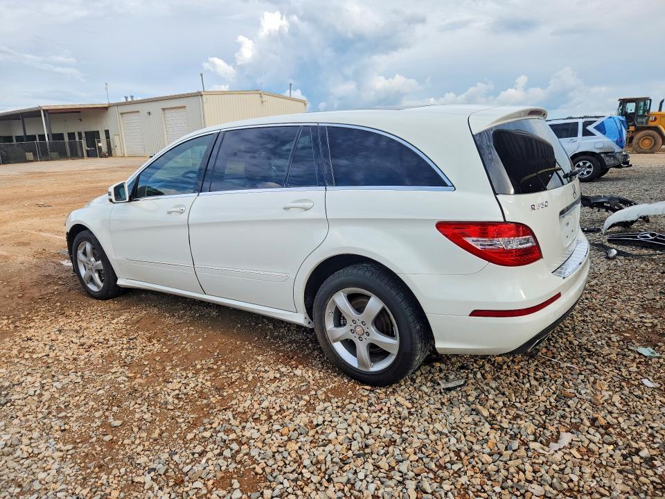 4JGCB6FE9BA115914 2011 MERCEDES-BENZ R photo no. 2