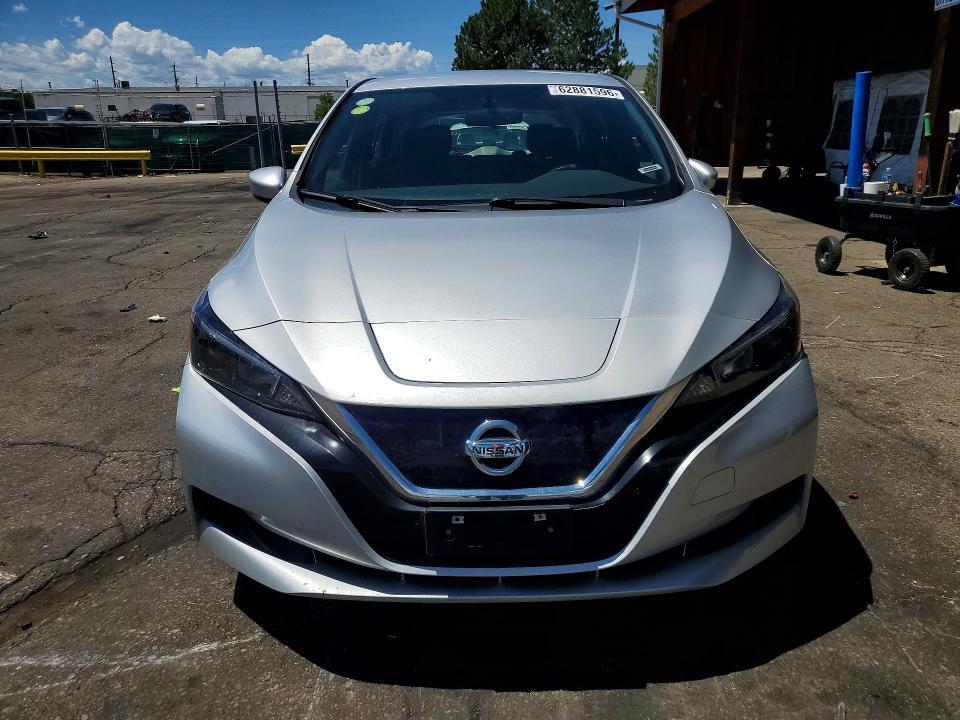 2019 NISSAN LEAF S — Фото 5 из 12