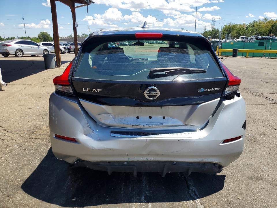 2019 NISSAN LEAF S — Фото 6 из 12