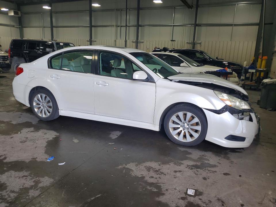 2011 SUBARU LEGACY 3.6R LIMITED — Фото 4 из 12