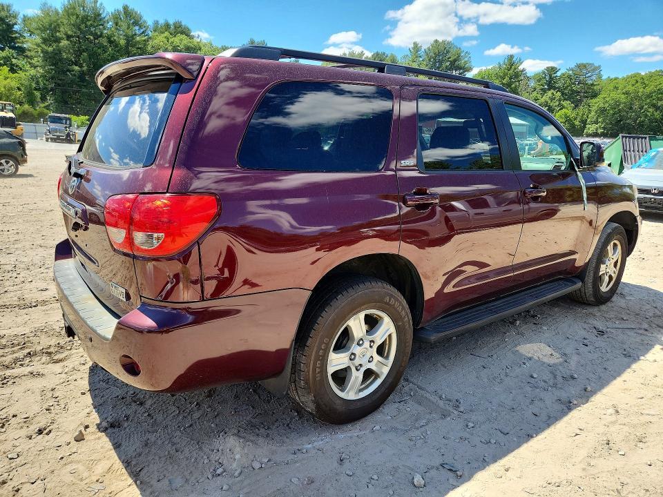 2011 TOYOTA SEQUOIA SR5 — Фото 3 из 13