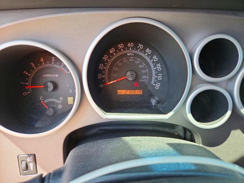 2011 TOYOTA SEQUOIA SR5 — Фото 9 из 13