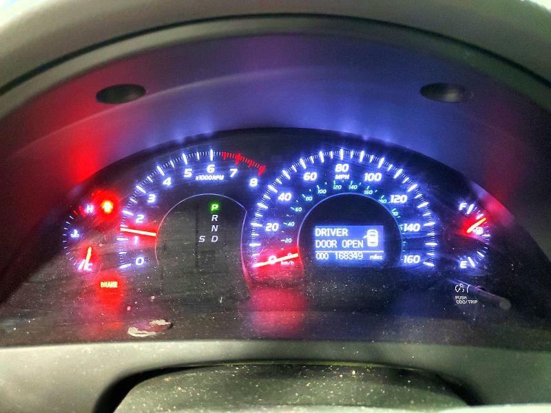 2011 TOYOTA CAMRY XLE V6 — Фото 9 из 12