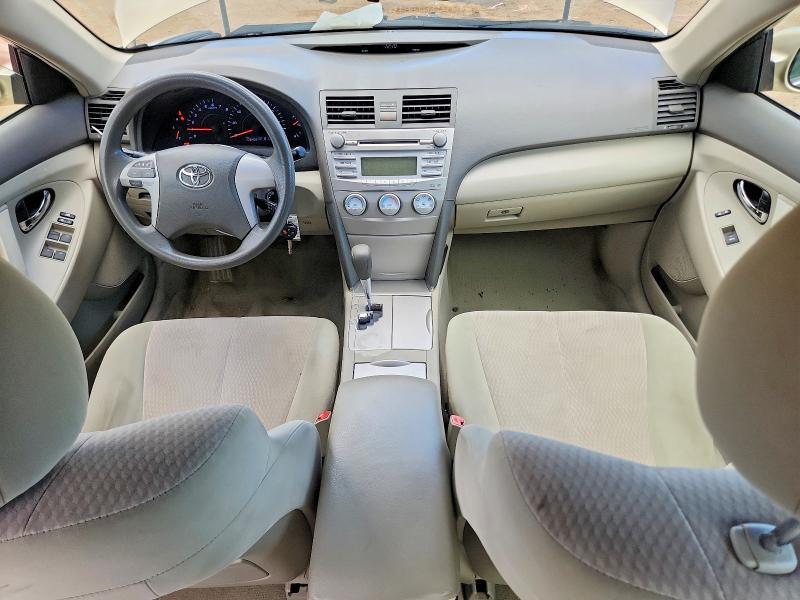 2011 TOYOTA CAMRY LE — Фото 8 из 13