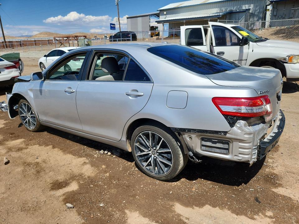 4T1BF3EK6BU757706 2011 TOYOTA CAMRY photo no. 2