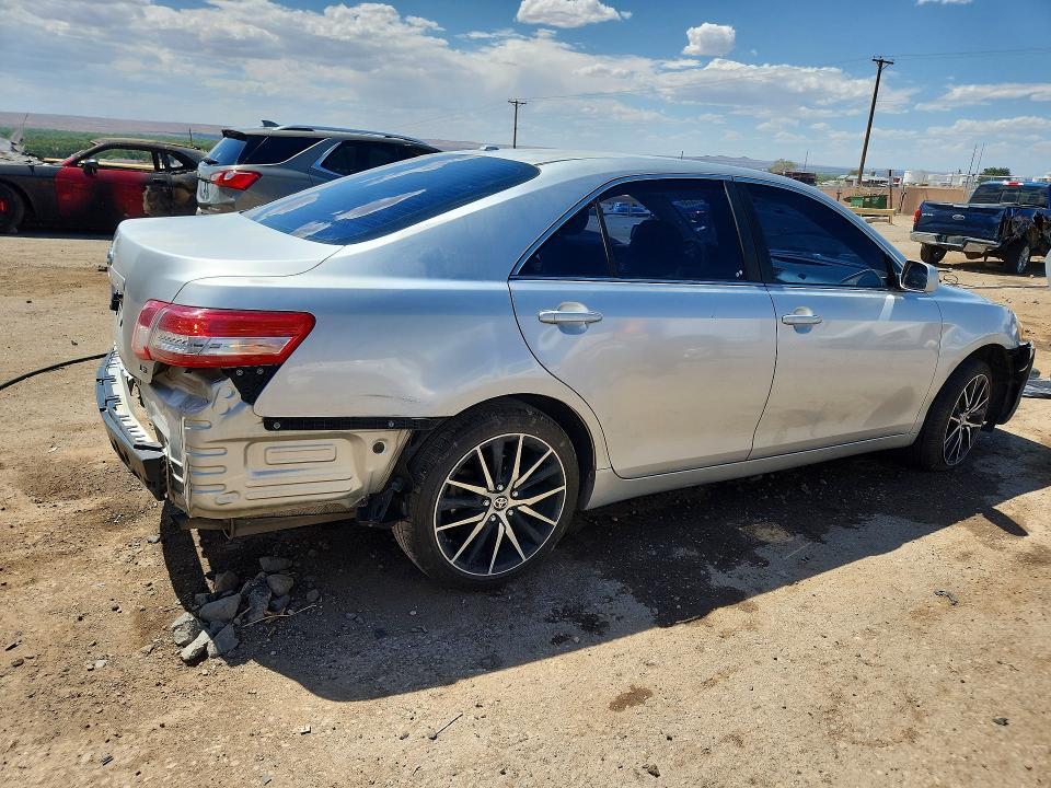 4T1BF3EK6BU757706 2011 TOYOTA CAMRY photo no. 3