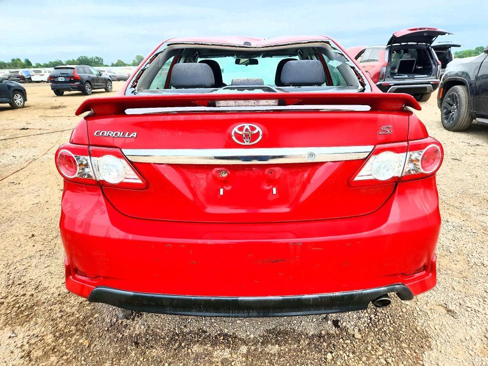 2011 TOYOTA COROLLA — Фото 6 из 13