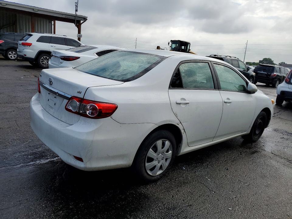 2011 TOYOTA COROLLA LE — Фото 3 из 12