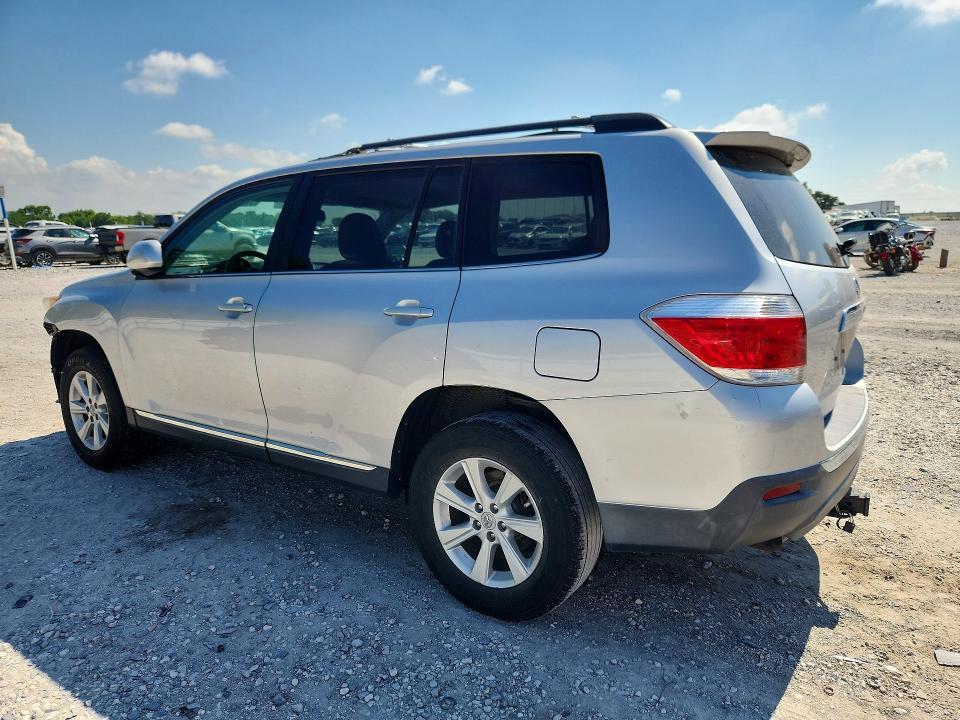 5TDBK3EH0BS044633 2011 TOYOTA HIGHLANDER photo no. 2