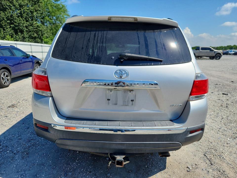 5TDBK3EH0BS044633 2011 TOYOTA HIGHLANDER photo no. 6