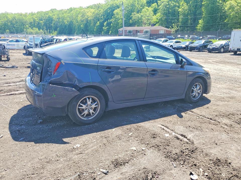 2011 TOYOTA PRIUS TWO — Фото 3 из 12