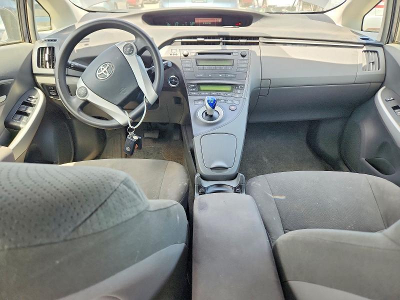 2011 TOYOTA PRIUS TWO — Фото 8 из 12