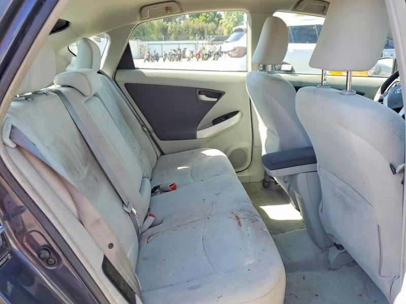 2011 TOYOTA PRIUS TWO — Фото 10 из 12