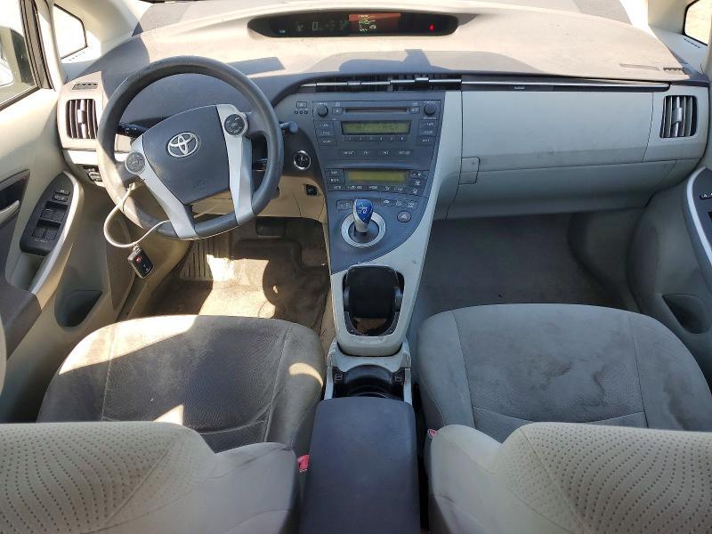 2011 TOYOTA PRIUS TWO — Фото 8 из 12