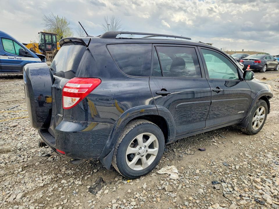 2T3DF4DV2BW167391 2011 TOYOTA RAV4 photo no. 3