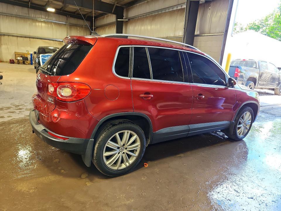 2011 VOLKSWAGEN TIGUAN S/SE/SEL — Фото 3 из 13