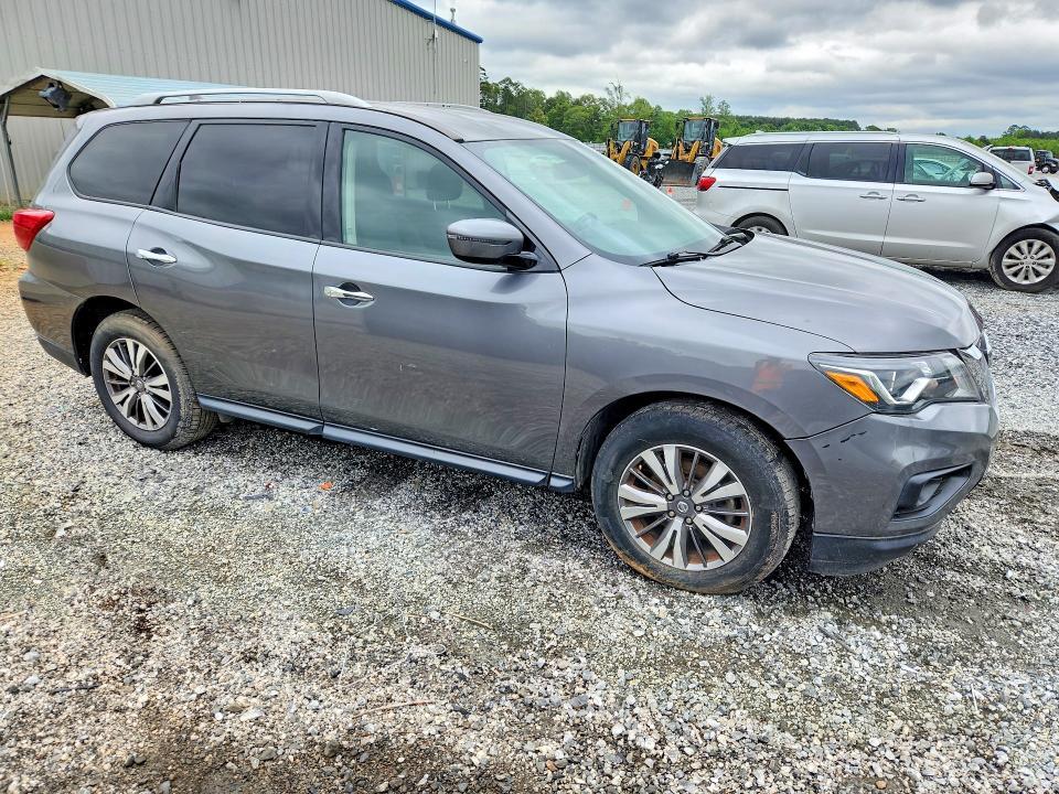 2019 NISSAN PATHFINDER SV — Фото 4 из 12