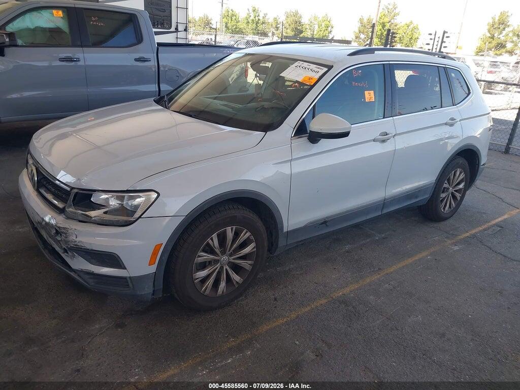 3VV3B7AX8JM183286 2018 VOLKSWAGEN TIGUAN photo no. 2