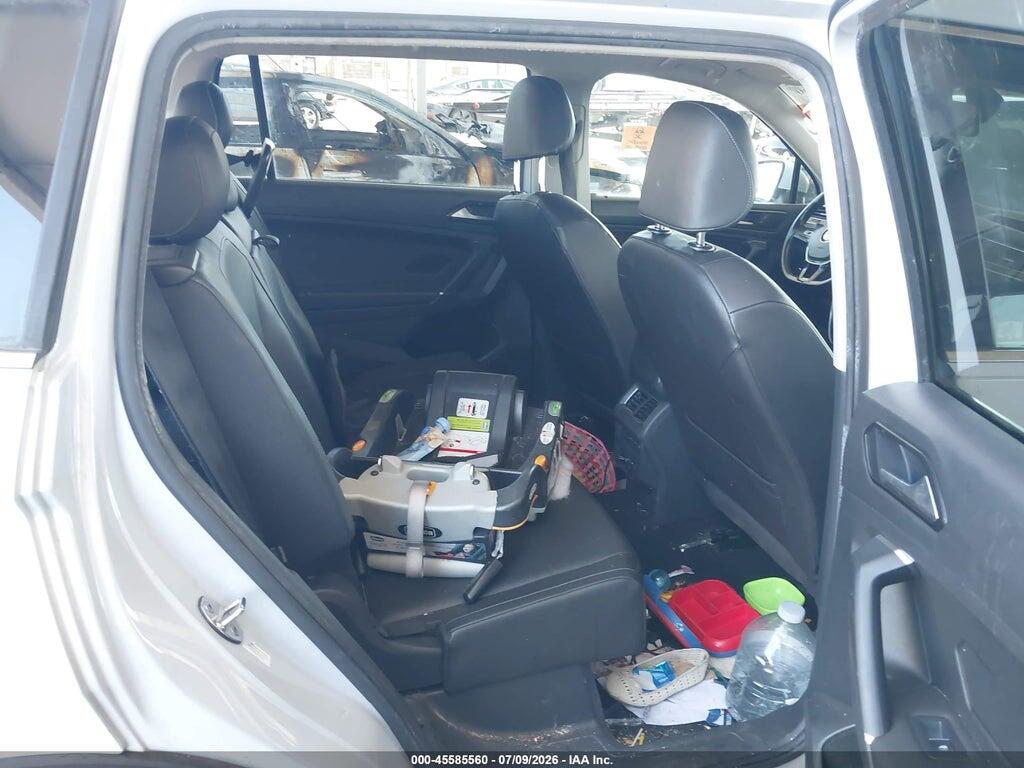 3VV3B7AX8JM183286 2018 VOLKSWAGEN TIGUAN photo no. 8
