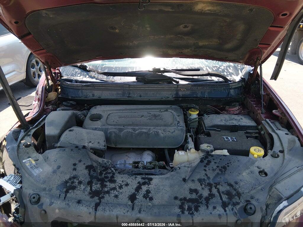 1C4PJLCB4KD470067 2019 JEEP CHEROKEE photo no. 10