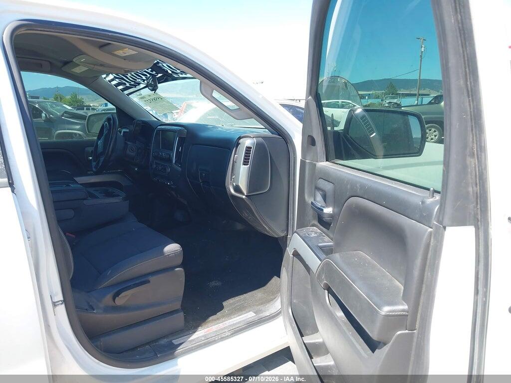 3GCUKRECXJG395207 2018 CHEVROLET SILVERADO 1500 photo no. 5